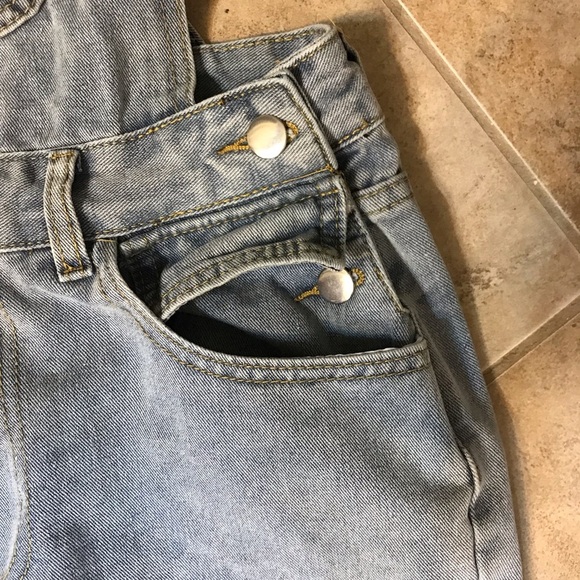 💋Unique Distressed/Embroidered Overalls - Picture 6 of 12